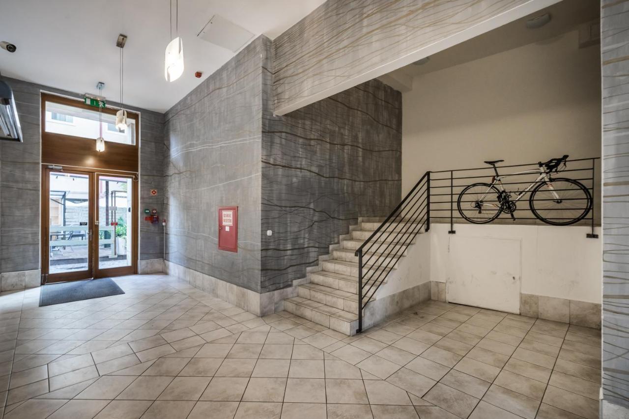 Bpr Timber Loft Home With Balcony Budapeşte Dış mekan fotoğraf
