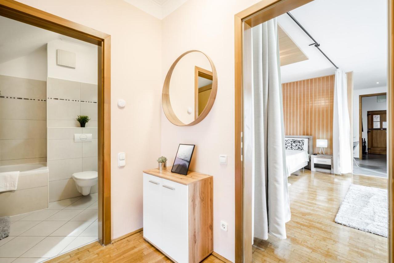 Bpr Timber Loft Home With Balcony Budapeşte Dış mekan fotoğraf