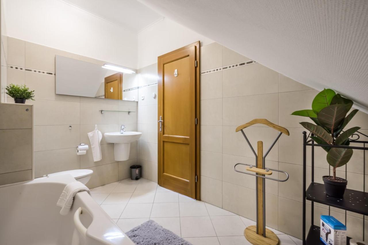 Bpr Timber Loft Home With Balcony Budapeşte Dış mekan fotoğraf